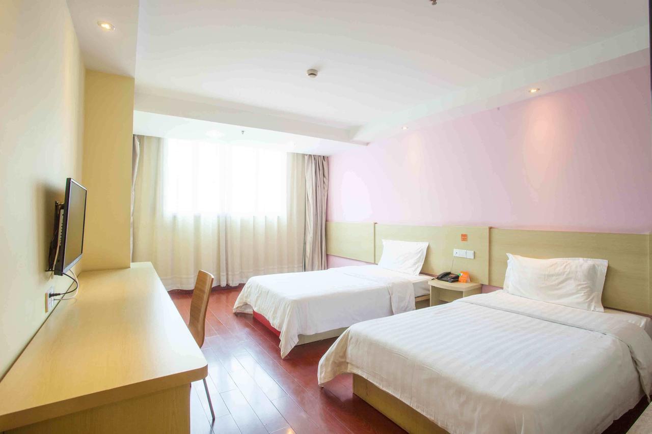 7Days Inn Huaihua Mayang Binhe Road Exterior foto